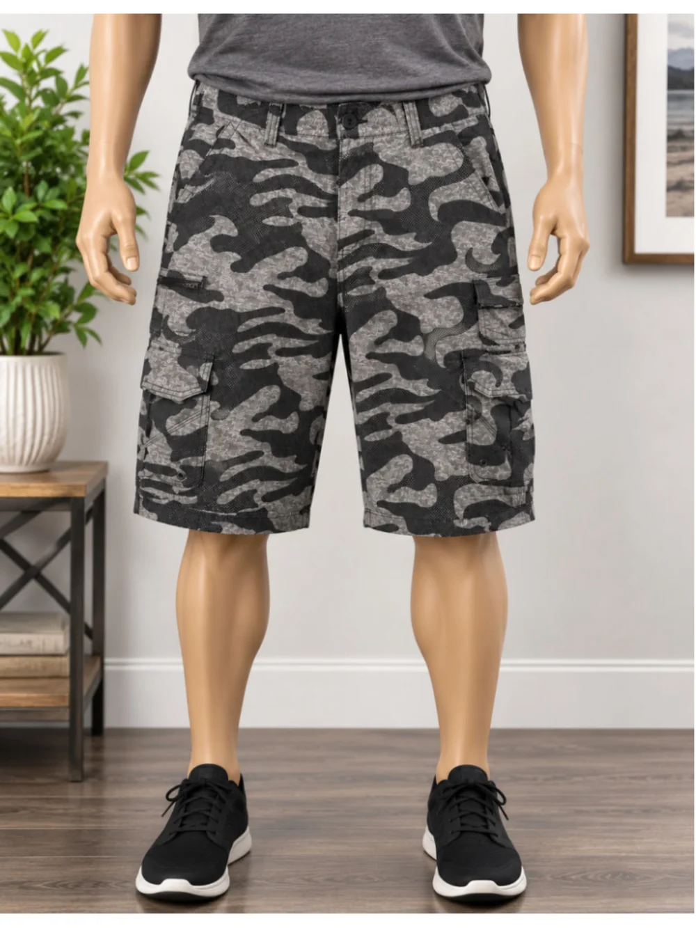 Men's Iron Co. Cargo Shorts Size 34 Grey Black Camo